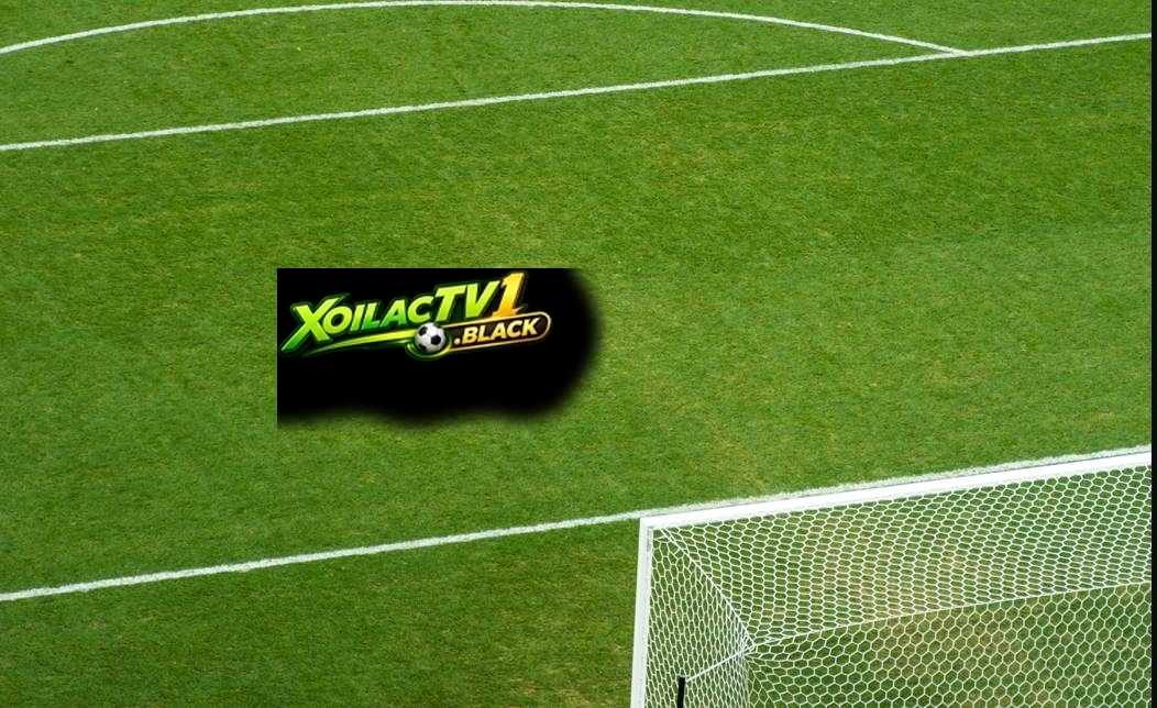 Các y bác sĩ luôn cống hiến âm thầm bên ngoài đường Pitch