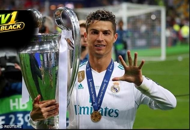 Số áo Ronaldo tại MU đánh dấu sự nghiệp huy hoàng cầu thủ
